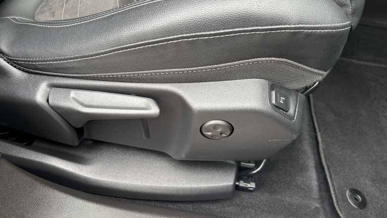 Vauxhall Grandland 1.2 Turbo Ultimate 5dr Auto Petrol Hatchback